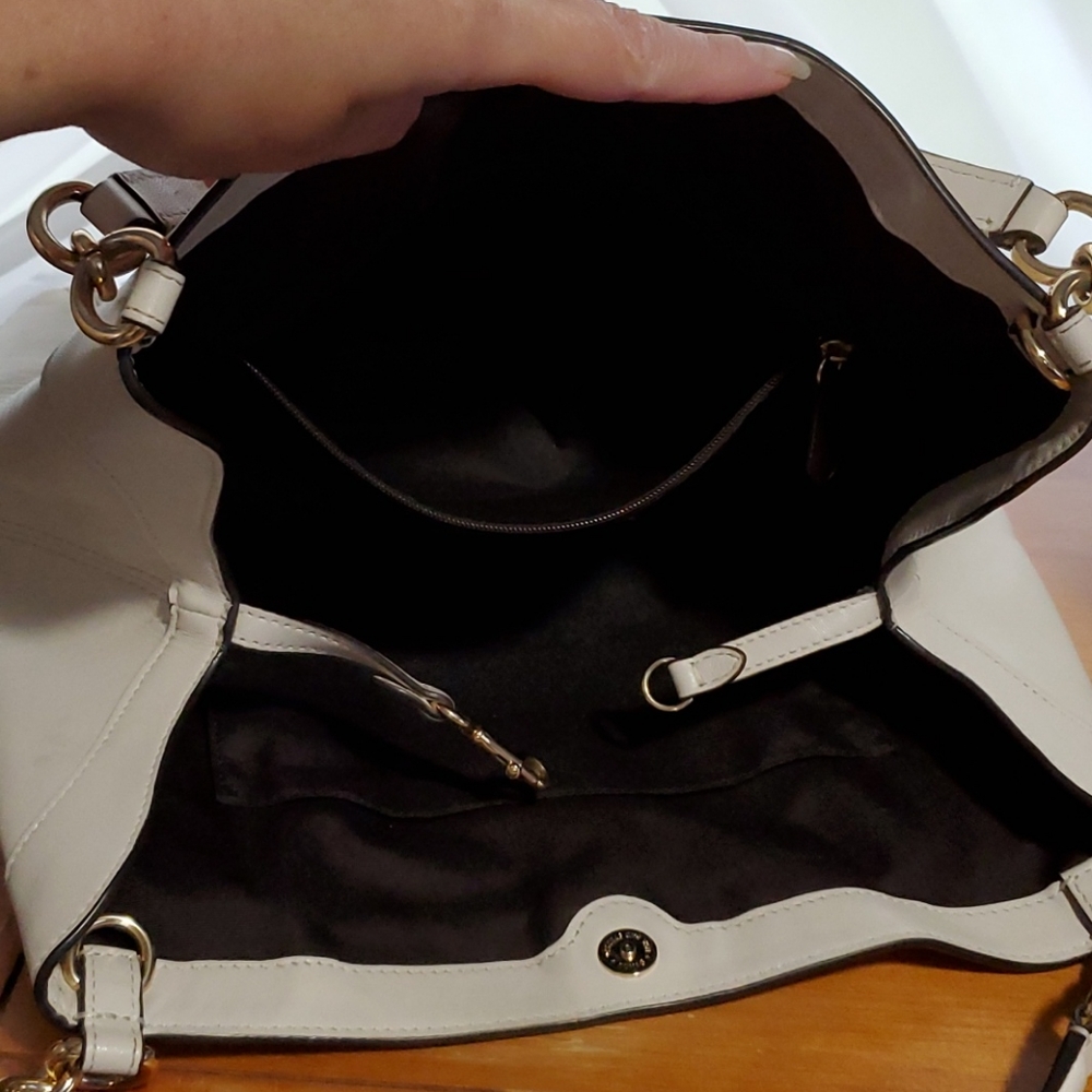 Coach Shoulder - Picture 6 of 6